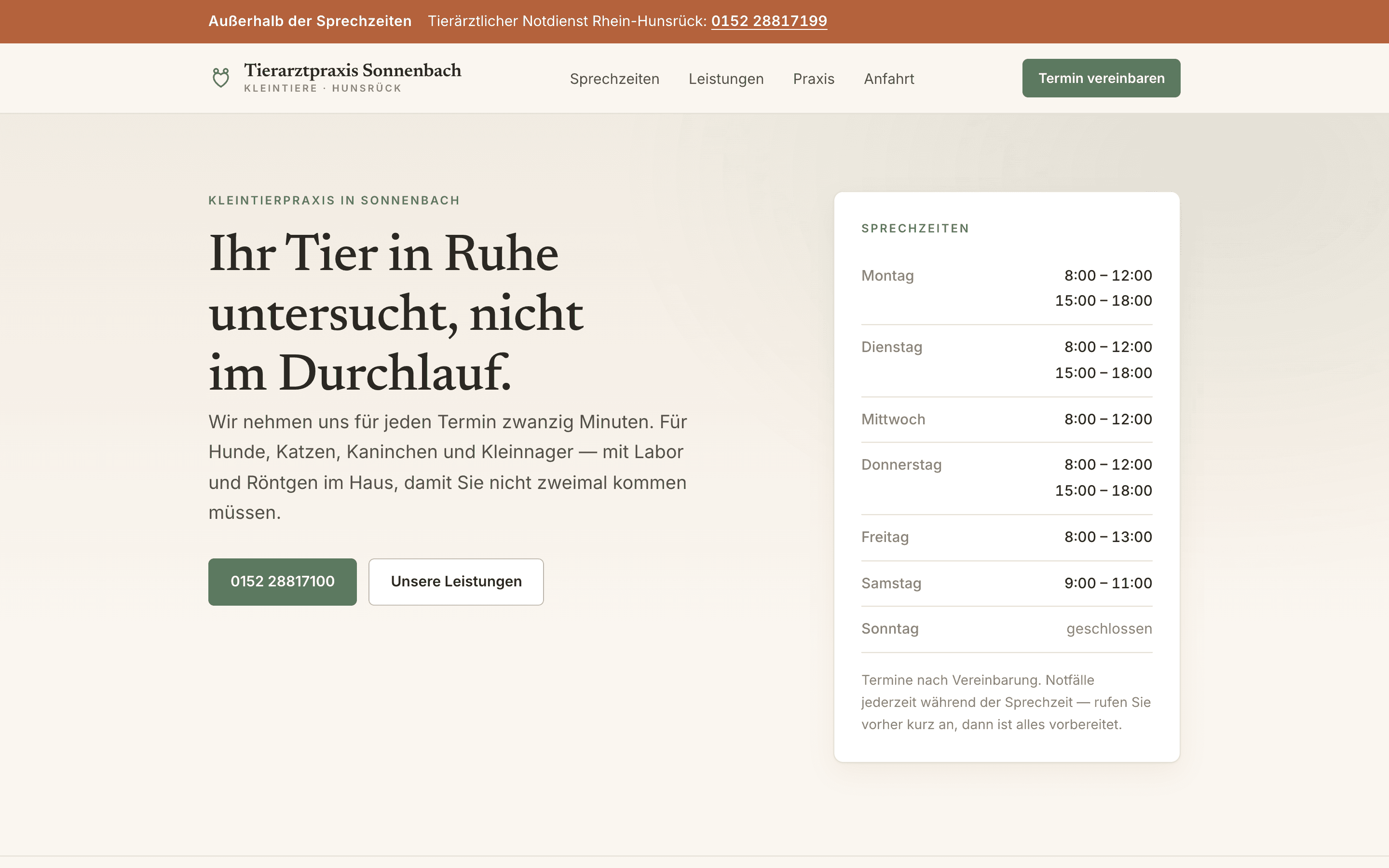 Die Musterseite Tierarztpraxis Sonnenbach auf einem Rechner